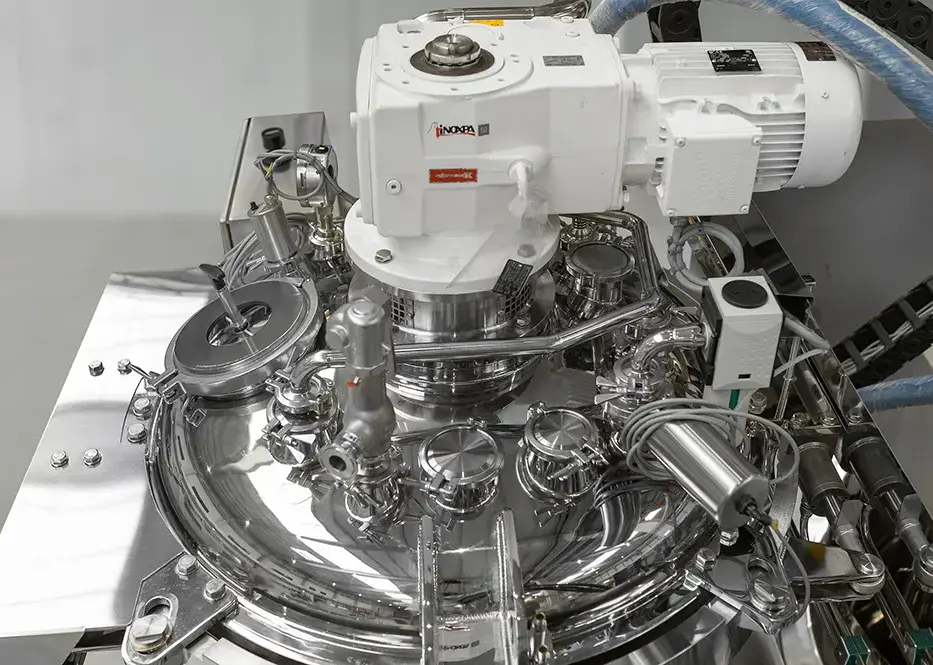 reaktorer-til-produktion-af-harfarve